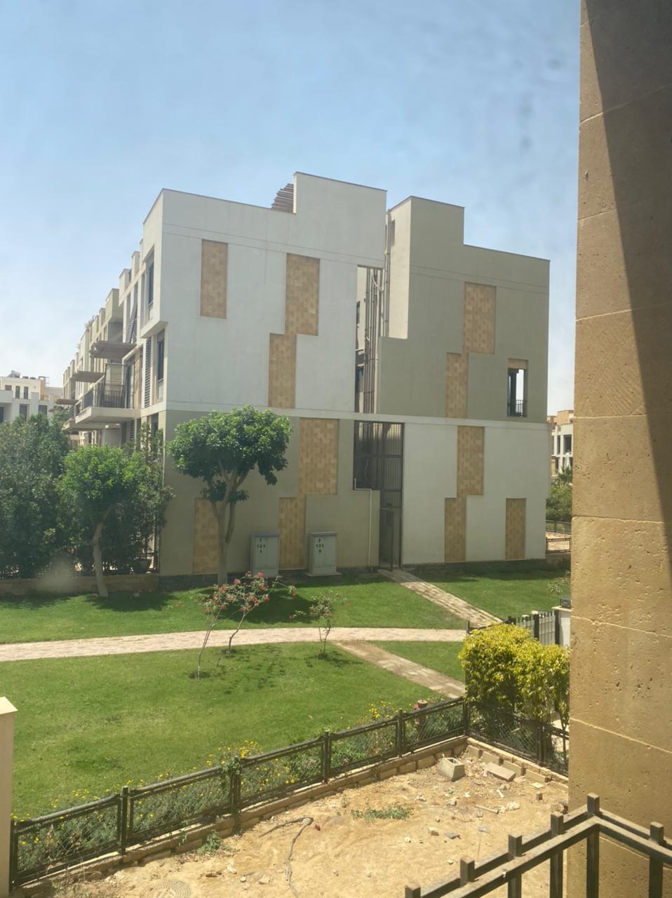 ستي فيلا بفرلي هيلز ويست تاون للبيع
