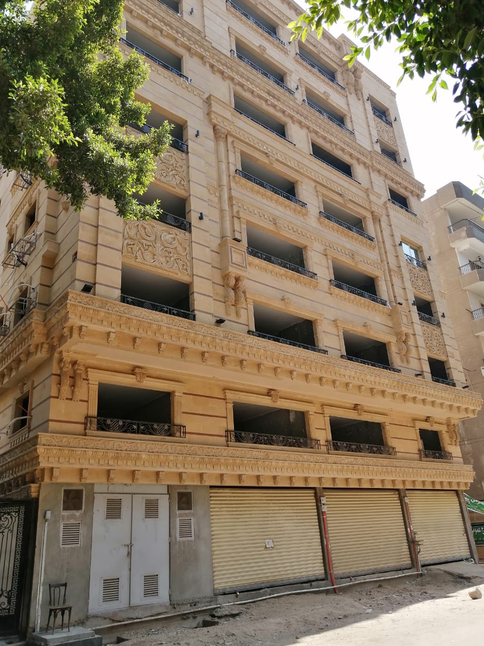 شقه للبيع في ميدان لبنان