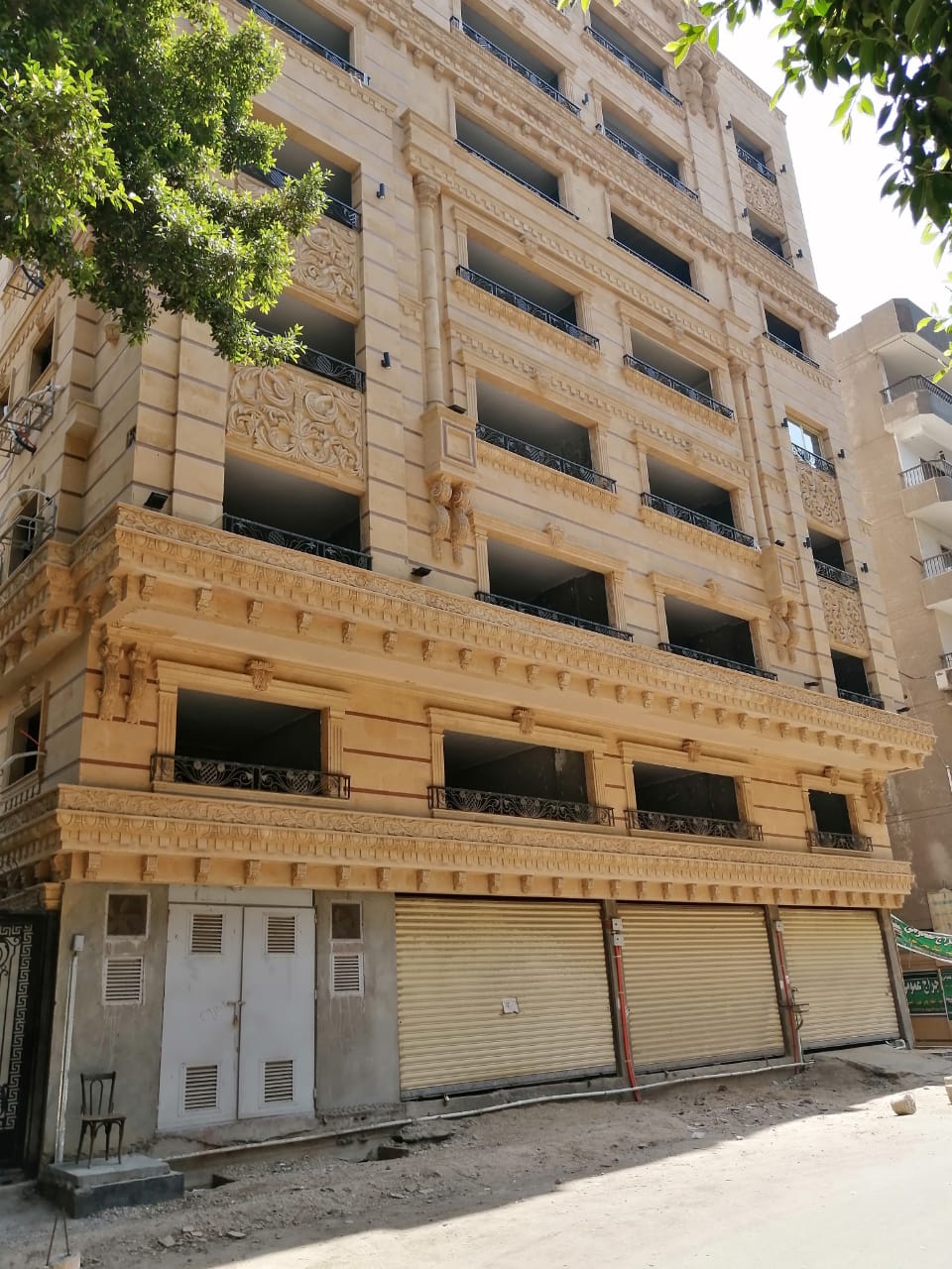 شقه للبيع في ميدان لبنان