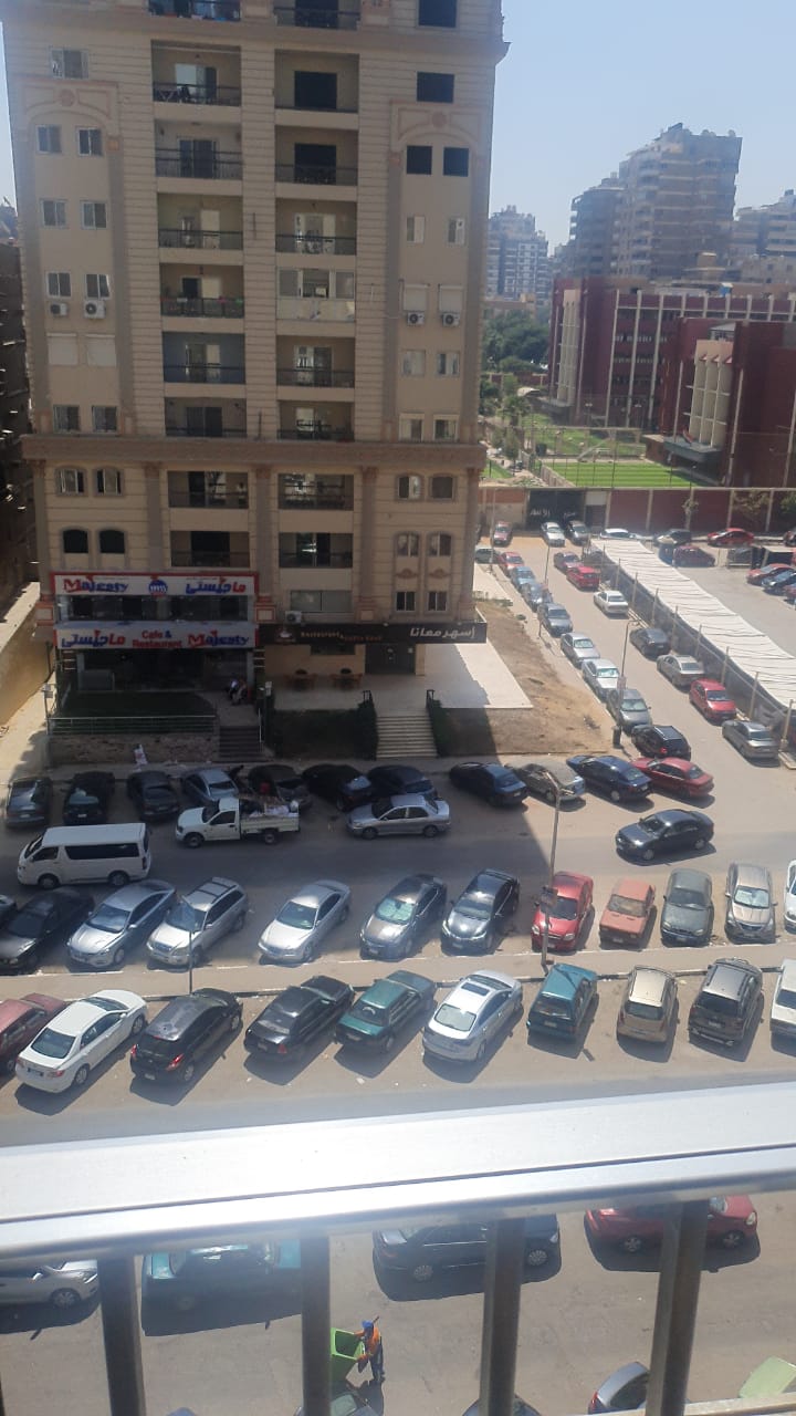 شقة للبيع في عمارات اول مايو