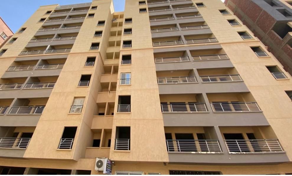 شقة بالهضبة الوسطى – القطامية – كومباوند كندة