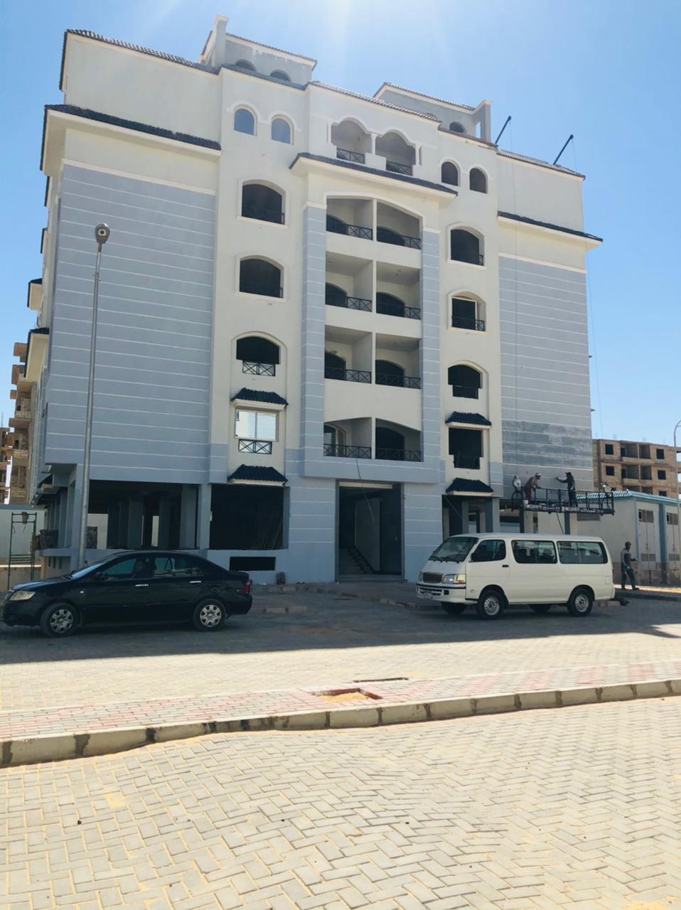شقة للبيع فى التجمع كمبوند مجلس الوزراء ..