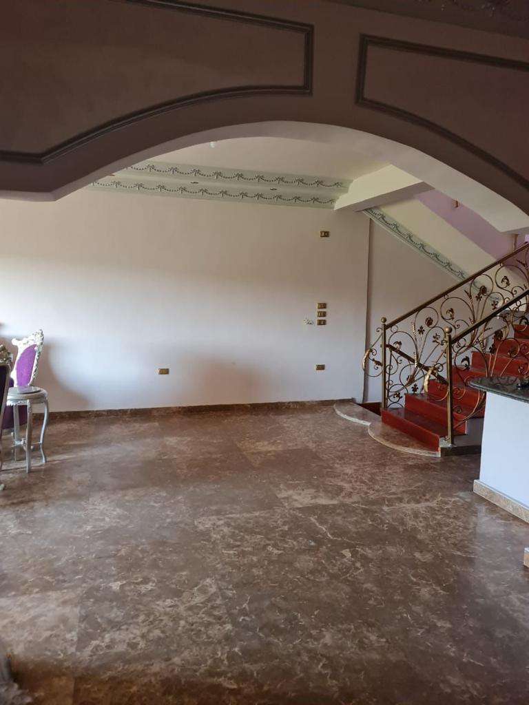 للبيع تاون هاوس في Galleria moon valley compound