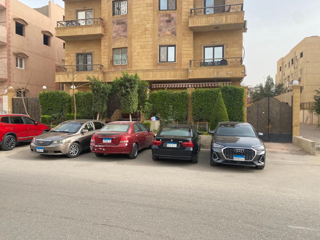 شقه للبيع في البنفسج ٤